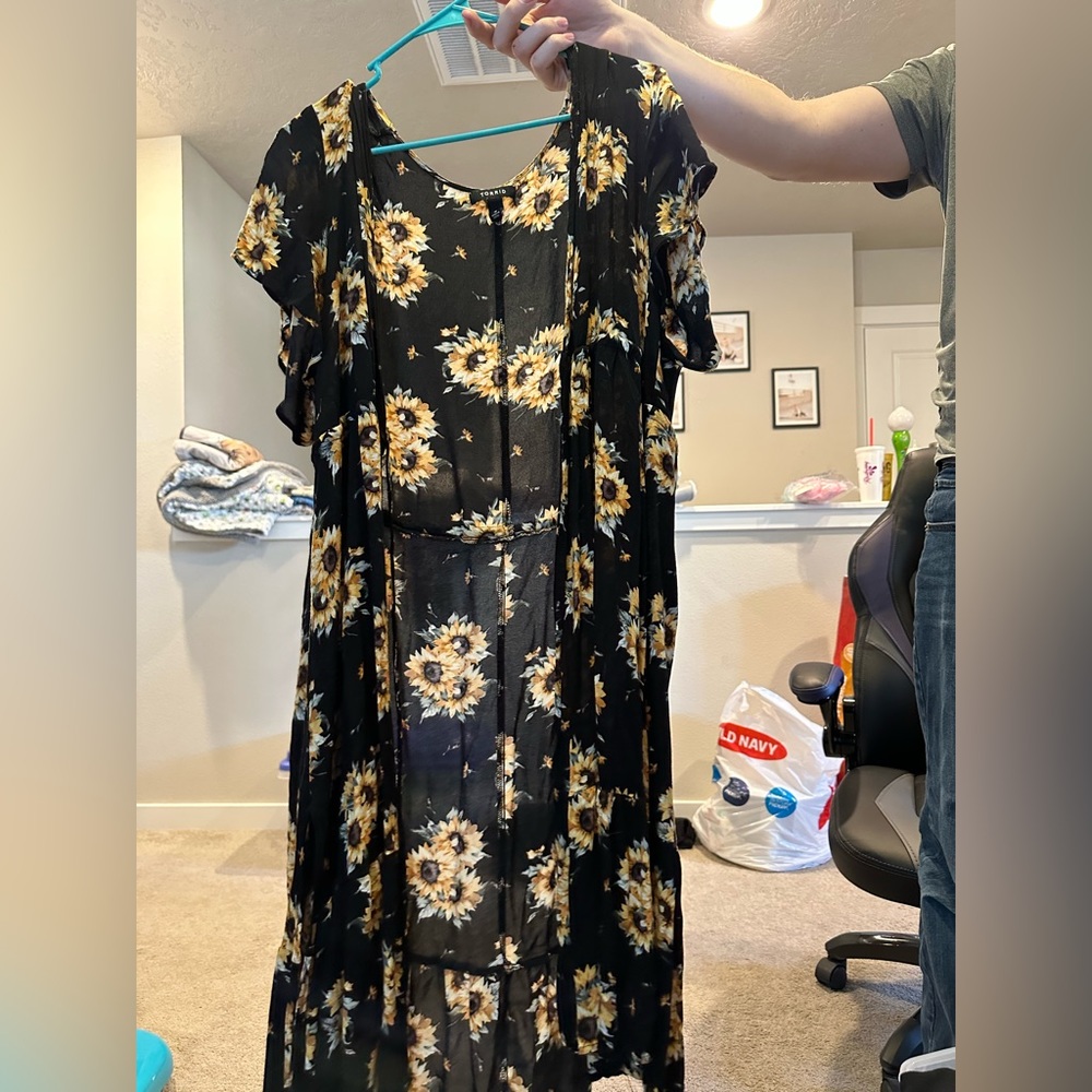 Torrid shawl
